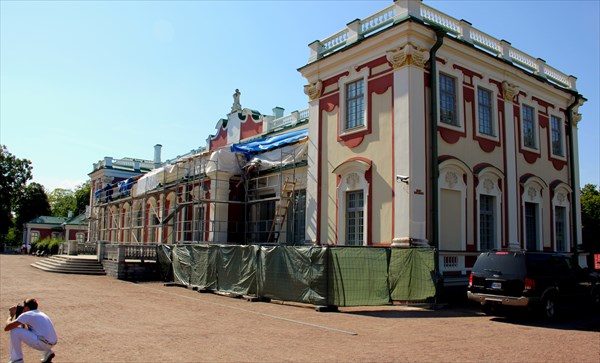 105-Кадриоргский дворец